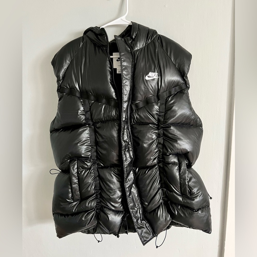 Nike puffer jacket vest